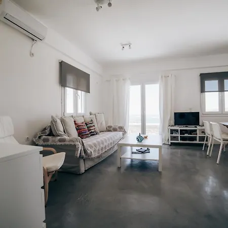Laramar Tatil Evi Kythnos
